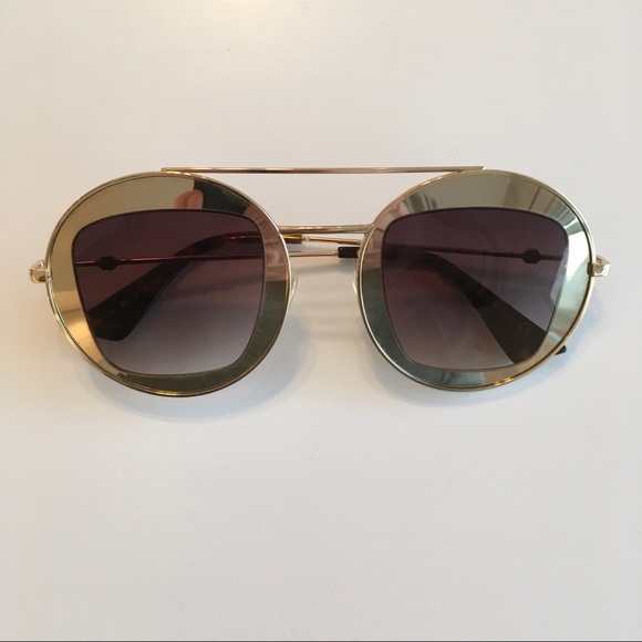 Gucci Sunglasses GG0105S